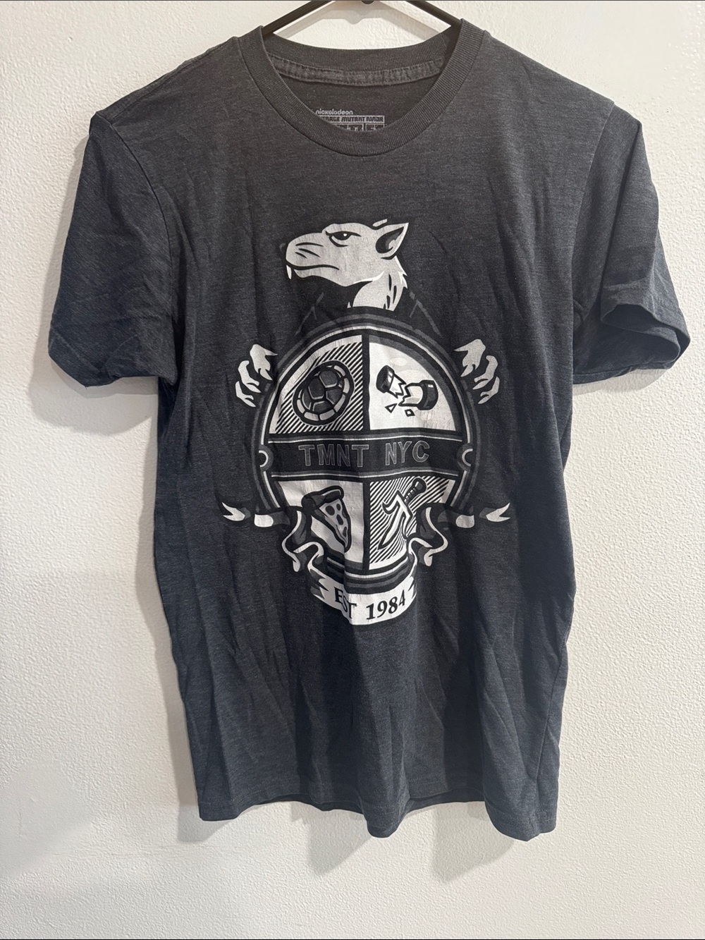 Nickelodeon Teenage Mutant Ninja Turtles Tee size Small
